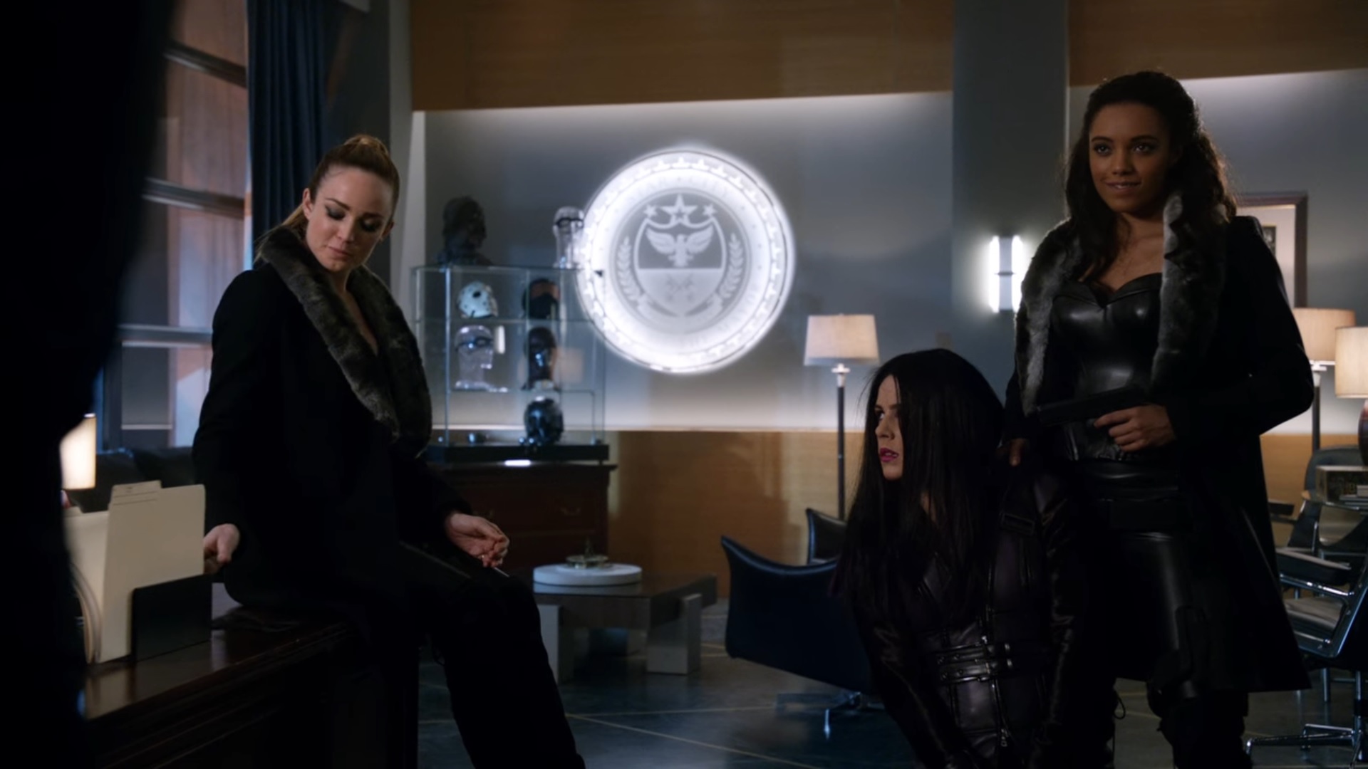 Sara, Felicity et Amaya